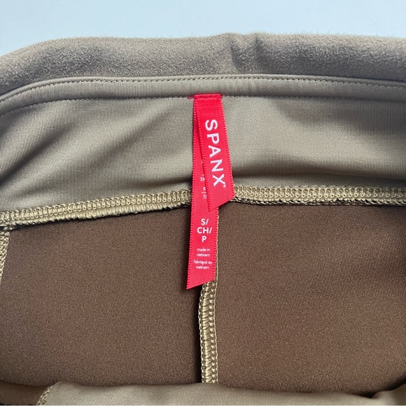 SPANX faux suede leggings - Picture 3 of 5